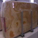 Onyx Honig Slabs